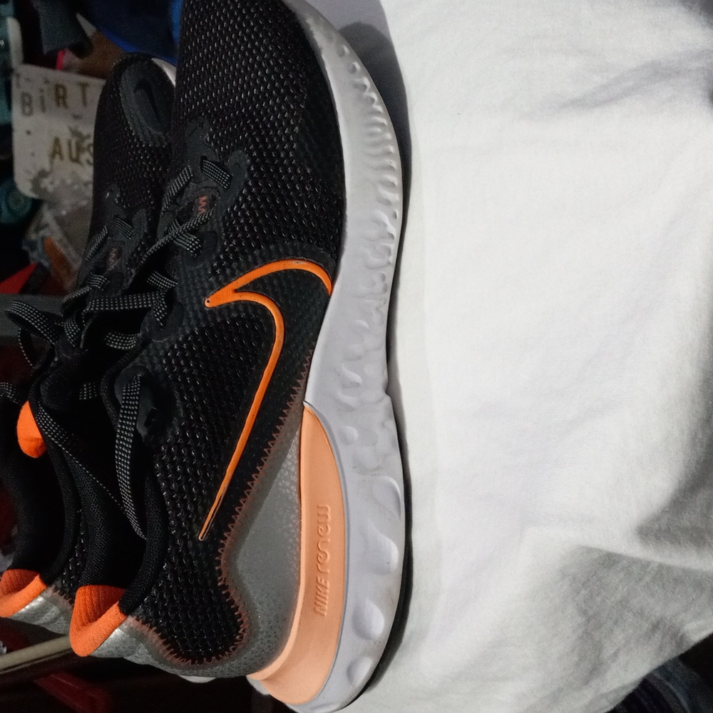 Nike Renew,silver Orange on Black,Orange swoosh, size 9 men's